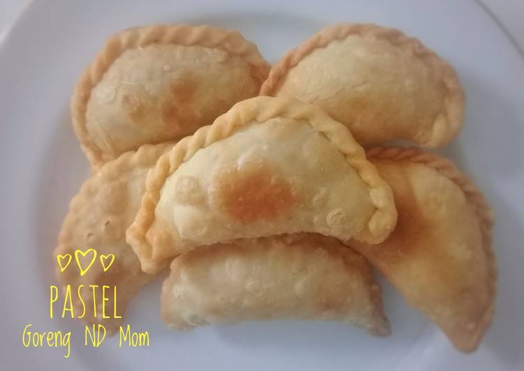 bahan dan cara membuat Pastel  Goreng Renyah