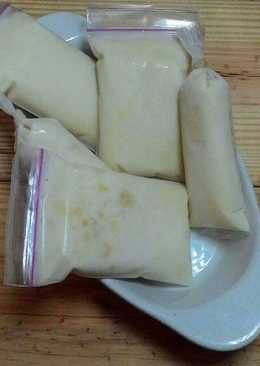 Es Lilin PSS (Pisang-Santan-Susu)