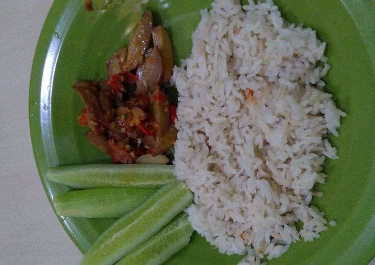 Resep Nasi liwet rice cooker Oleh Soraya Maya Khairunnisa