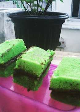 Bolu Kukus Pandan (mudah dan enak)