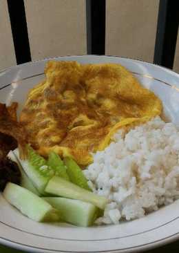 Nasi Uduk (Rice Cooker)