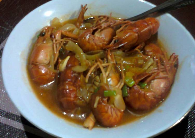 bahan dan cara membuat Asam Manis Baby Lobster air tawar