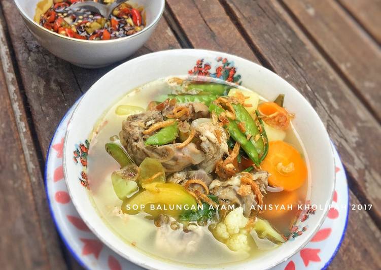 bahan dan cara membuat Sop Balungan Ayam