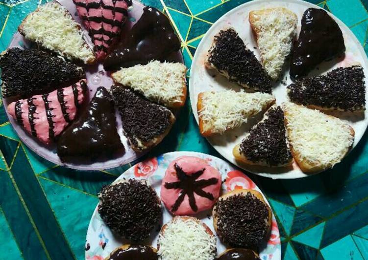 resep lengkap untuk Dotang pizza (donat kentang)