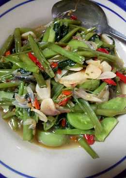 Tumis kangkung terasi