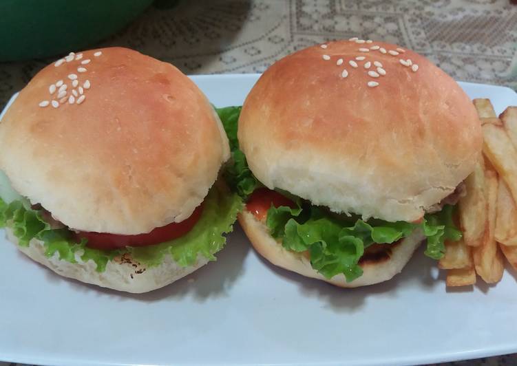 gambar untuk cara membuat Homemade burger with patty