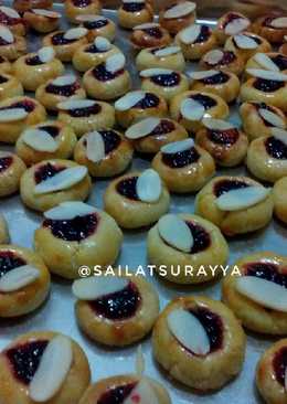 Almond Dragon Thumbprint Cookies #rabubaru