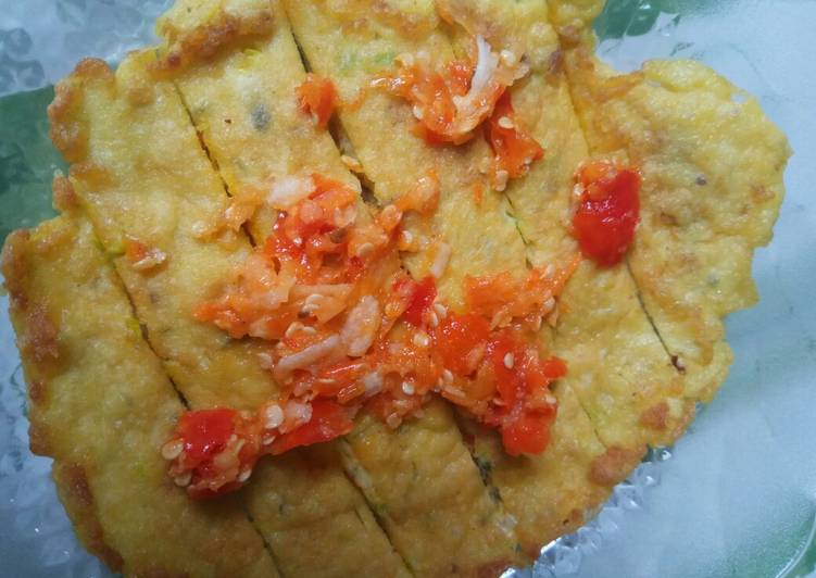 resep makanan Telor Dadar Penyet Sambel Korek