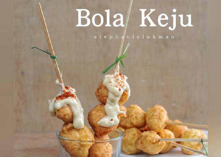 gambar untuk resep Bola Keju Keto dan Saus Santan Keju