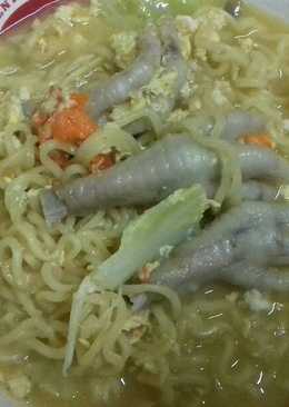 Seblak mie instan ceker