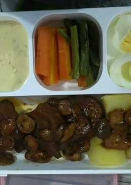 Steak lidah sapi jamur saus keju