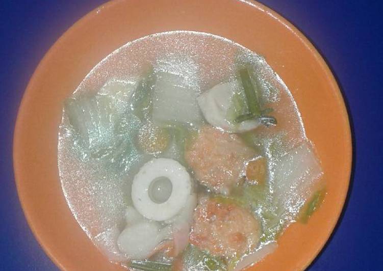 resep makanan Sop Sawi Bakso Seafood