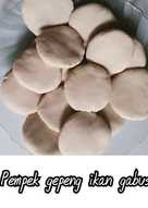 Pempek gepeng ikan gabus