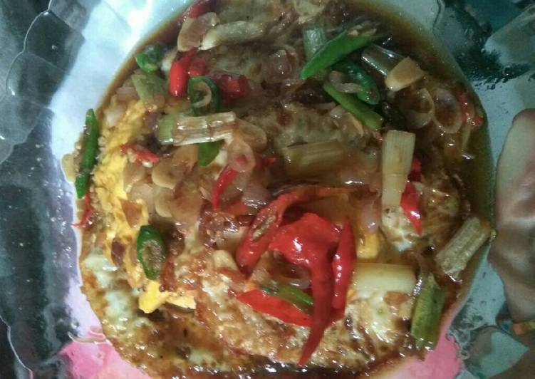 Resep Telor ceplok bumbu kecap Oleh Shintta Dhewii