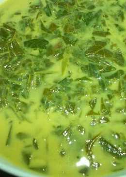 Sayur daun ubi tumbuk rimbang sederhana