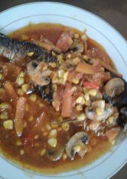 Patin Guling Saus Tomat dan Jamur Kancing