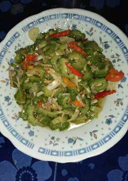 Tumis Pare Teri Medan