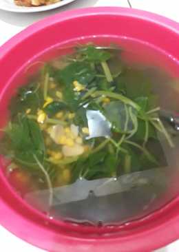 Sayur bayam dan jagung manis