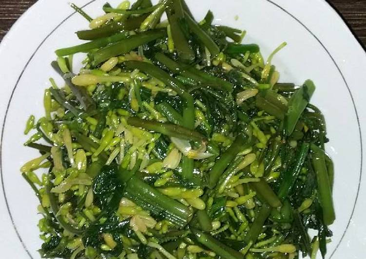 gambar untuk resep Cah kangkung pakis Bunga Kates