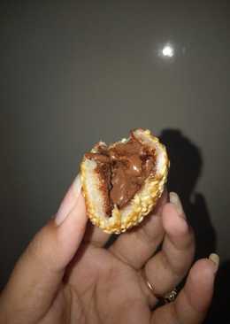 Onde-onde with nutella inside