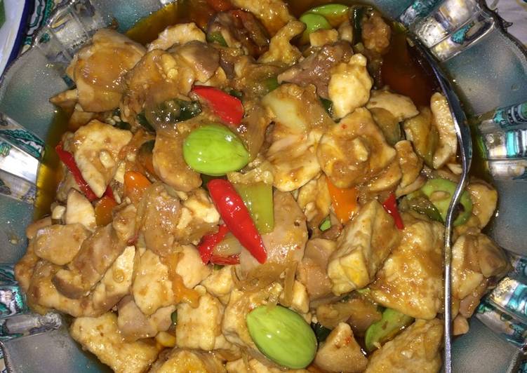 12. Oseng picung