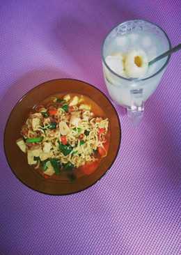 Indomie Soto Makassar Super Pedesss!