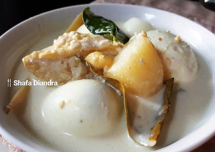 gambar untuk resep makanan Opor Telur & Tahu Kentang (simple)????
