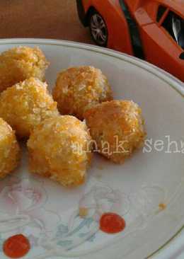 Makaroni Ceria (isi ayam, wortel, keju)