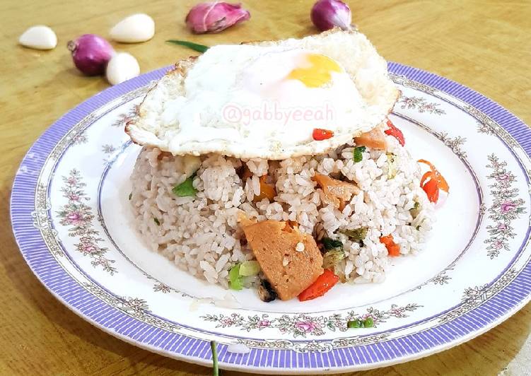  Resep  Nasi  goreng  garlic Nasi  goreng  bawang  putih  oleh 