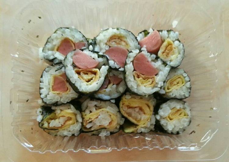 resep lengkap untuk Sushi sederhana?? buat cemilan anak-anak