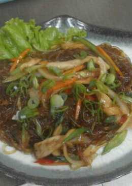 Japchae (sweet potato noodles with sauteed beef and vegetables)