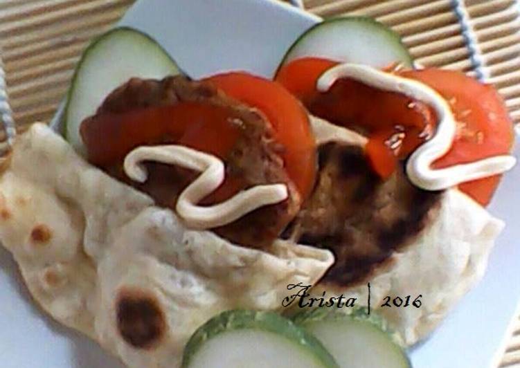 resep masakan Kebab Kofta with Pita Bread