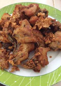 ðAyam goreng bawang putih