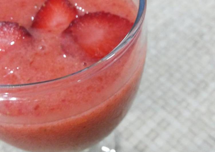 gambar untuk cara membuat strawberry mix smoothie