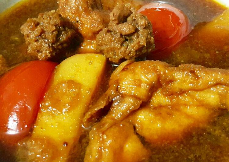 gambar untuk resep Semur Kuah Isi Bola Daging, Tahu Coklat, dan Kentang