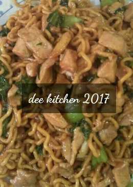 Mie goreng ayam