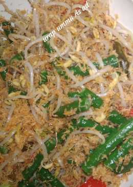 Urap kacang panjang dan toge