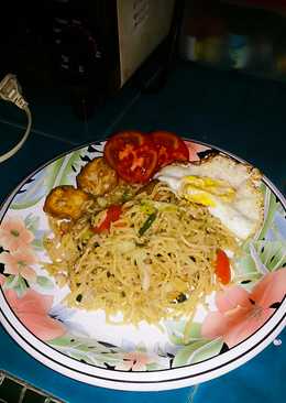 Mie kuning goreng ala onyon bornast