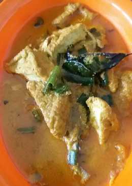 Ikan gulai kembung campur tahu