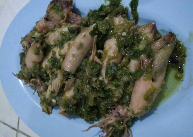 resep lengkap untuk Tumis cumi asin cabe ijo