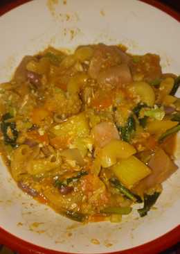 Capcay macroni pedas manis