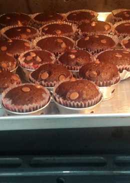 Chocolate custard muffin