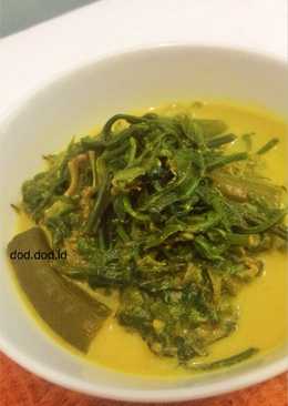 Gulai daun pakis