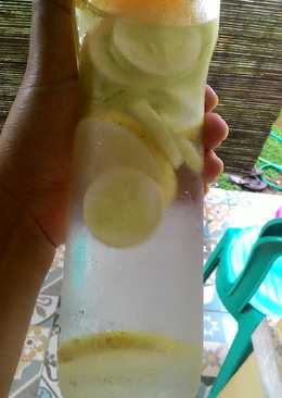 Infused water timun & lemon