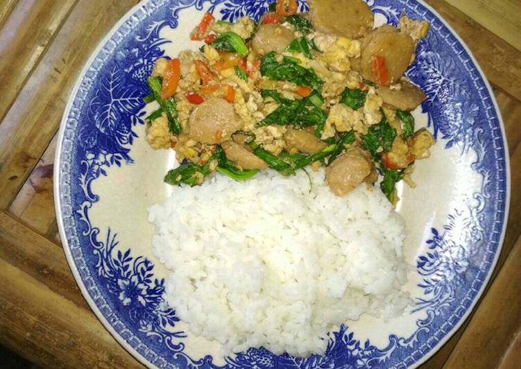 resep lengkap untuk Orak arik sawi hijau, bakso dan telur pedas