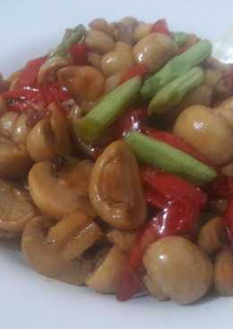 Tumis jamur kancing saus tiram super pedas