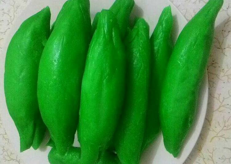 resep lengkap untuk Pisang Ijo Makassar