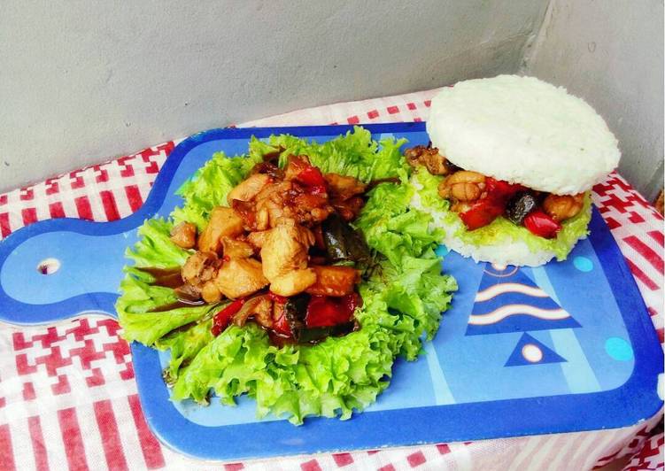 gambar untuk resep makanan Rice Burger With Chicken Teriyaki