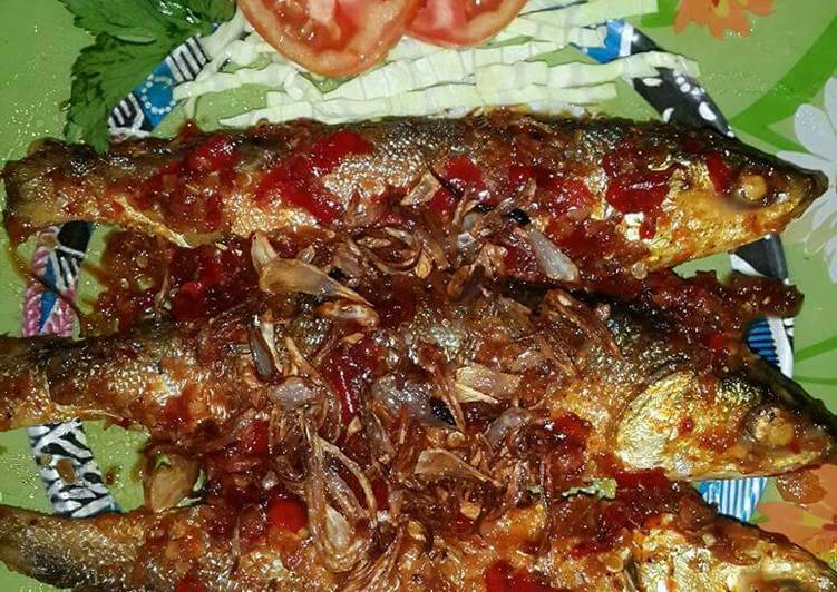 cara membuat Kreasi bandeng duri lunak sambal goreng