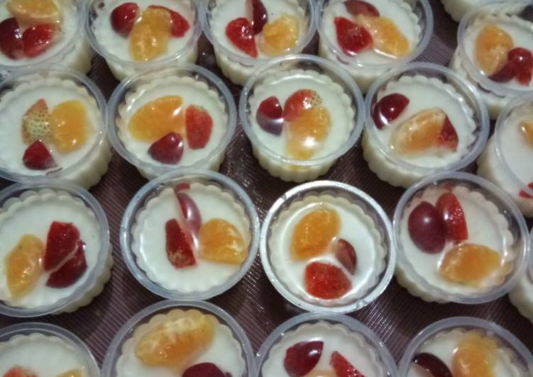 bahan dan cara membuat Puding Buah Puyo Pusu.